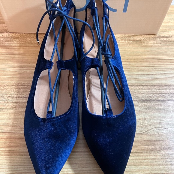 Yoki NWT Womens Navy Urban-140 Gladiator Pointy Velvet Lace Up Flat (Sz 9) - Picture 6 of 7